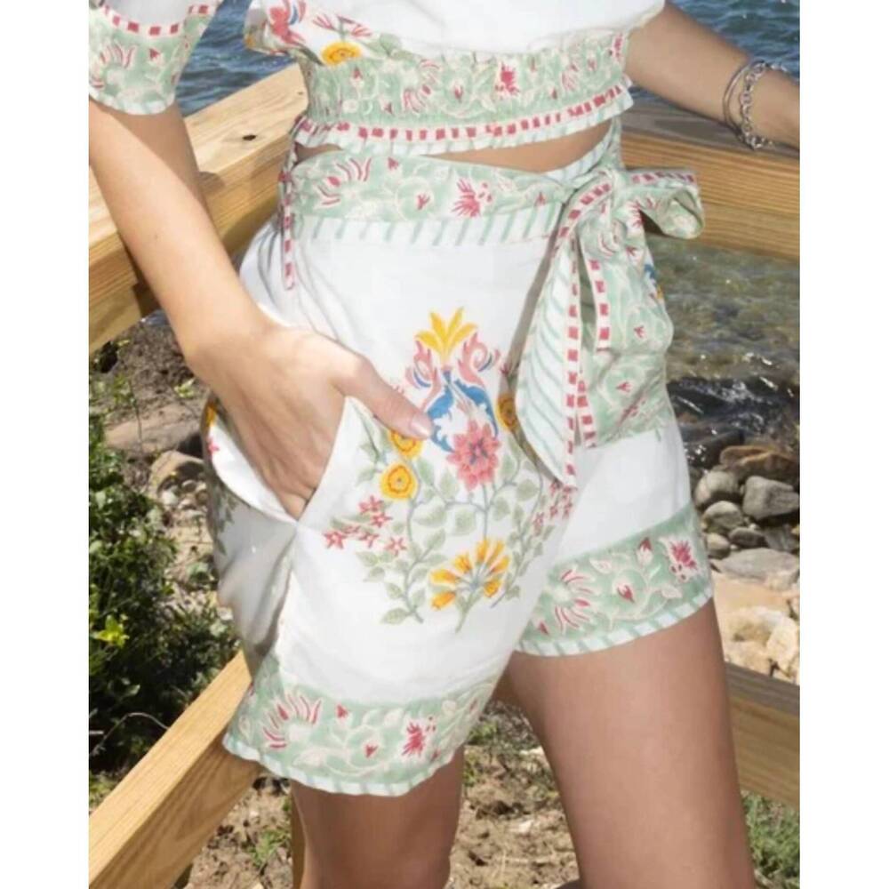 NEW NIBI maeve belted shorts in white multi